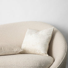 Load image into Gallery viewer, Cultiver Talik Velvet Cushion - Cream Square
