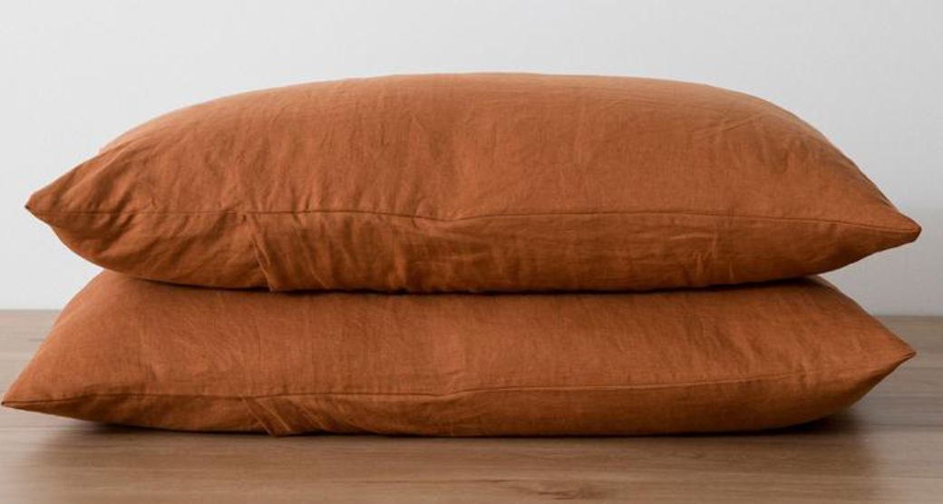 Cultiver Set of 2 Linen Pillowcases - Cedar
